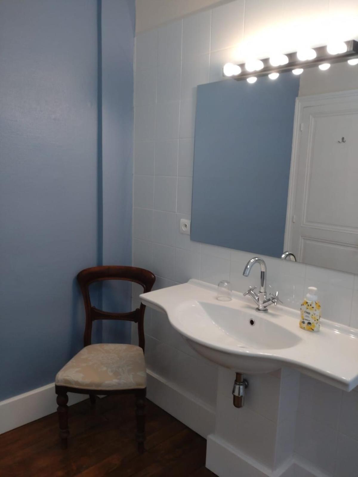 La Brasserie Chambre D'Hotes De Delphine Saulge Bagian luar foto
