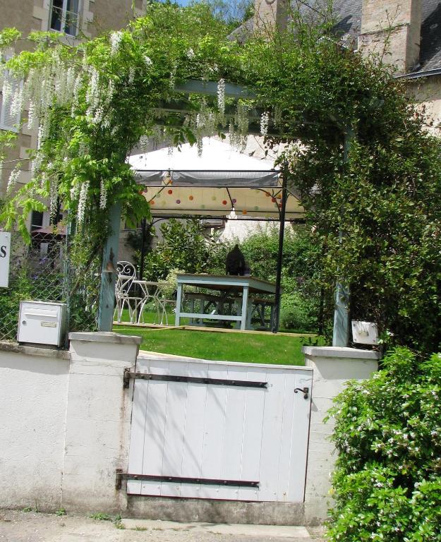 La Brasserie Chambre D'Hotes De Delphine Saulge Bagian luar foto