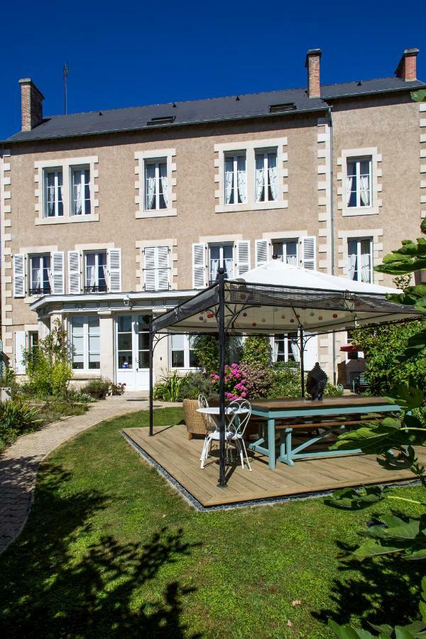 La Brasserie Chambre D'Hotes De Delphine Saulge Bagian luar foto